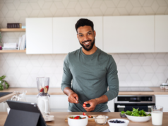 6 Ways to Break Your Sugar Addiction #WellnessCheck healthy foods to break sugar addiction and reduce cravings